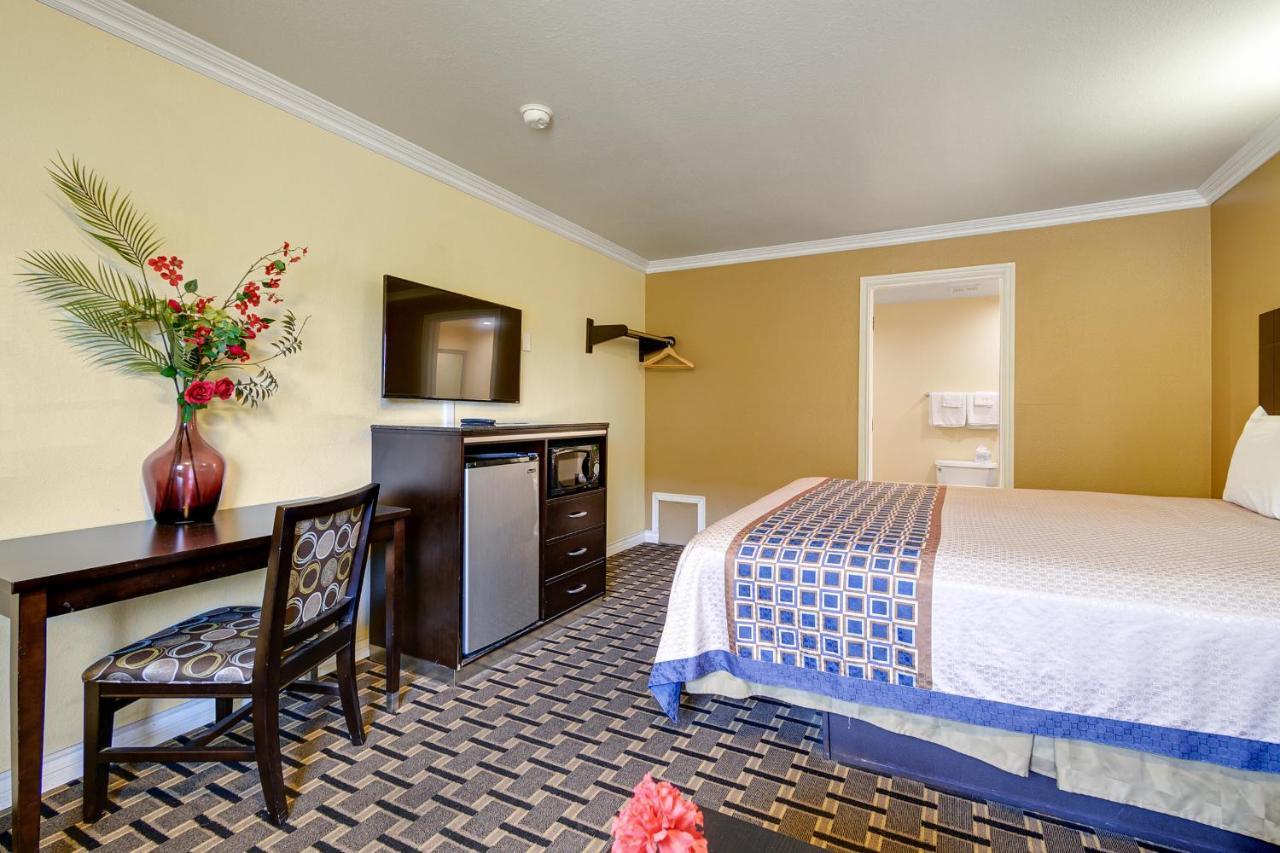 Motel Hacienda 3*