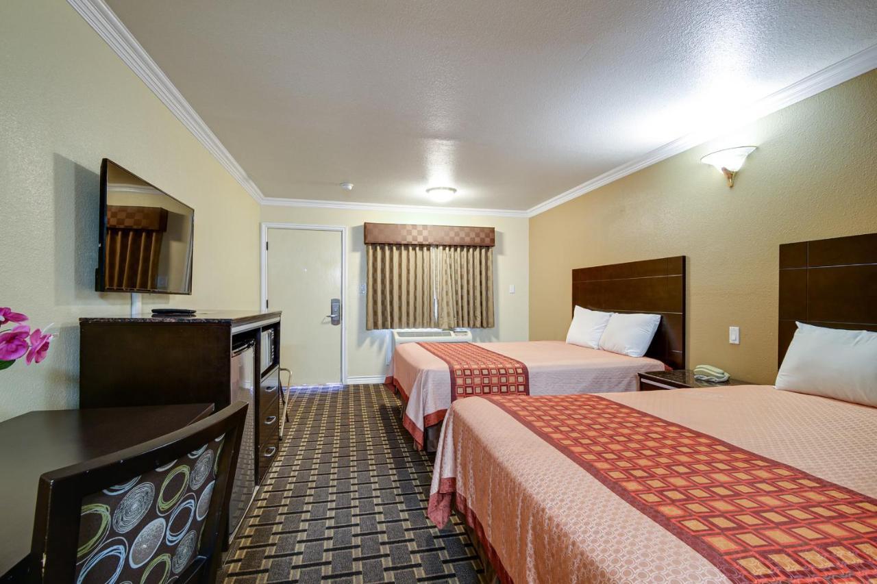Motel Hacienda 3*
