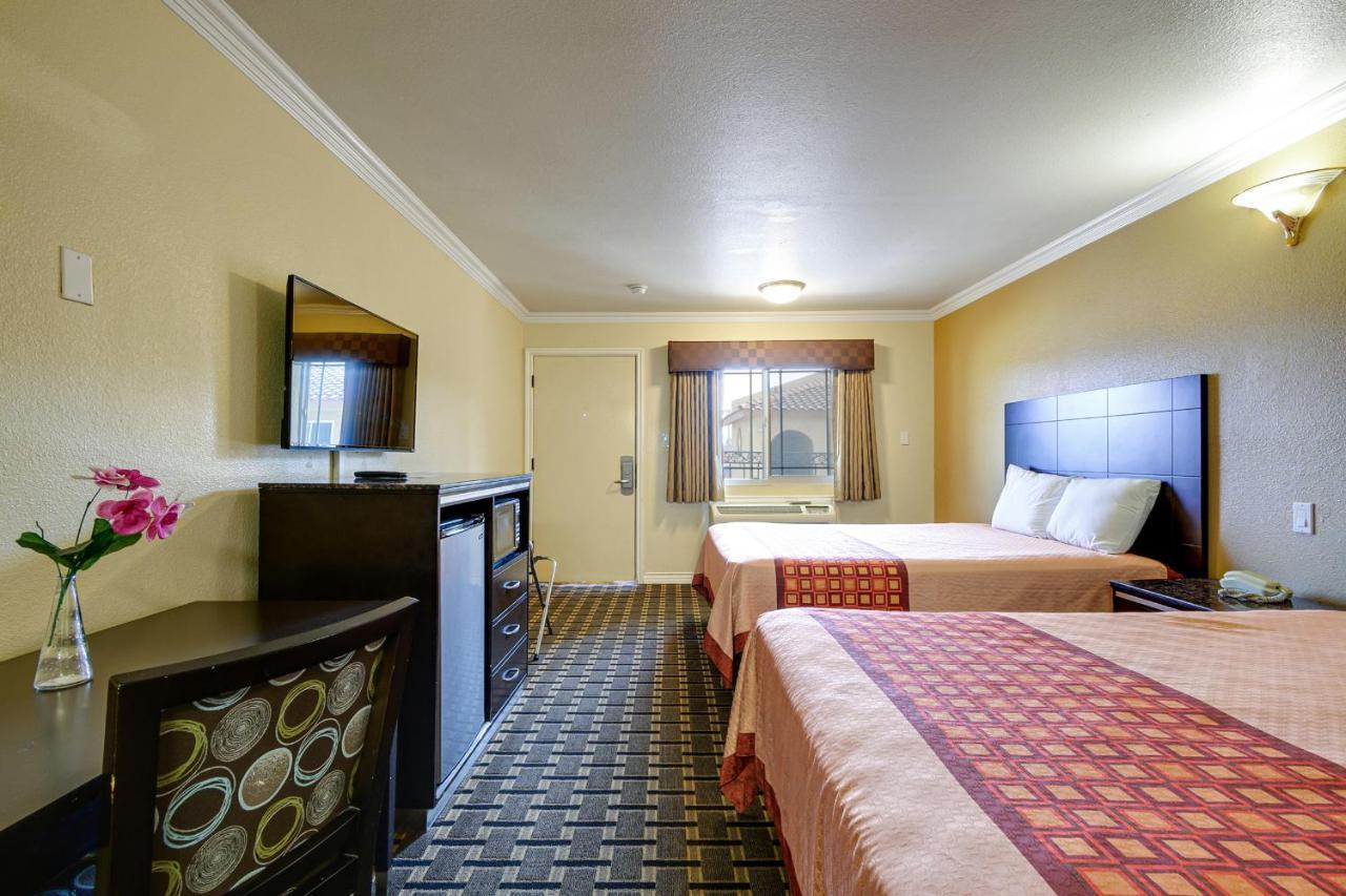 Motel Hacienda La Puente