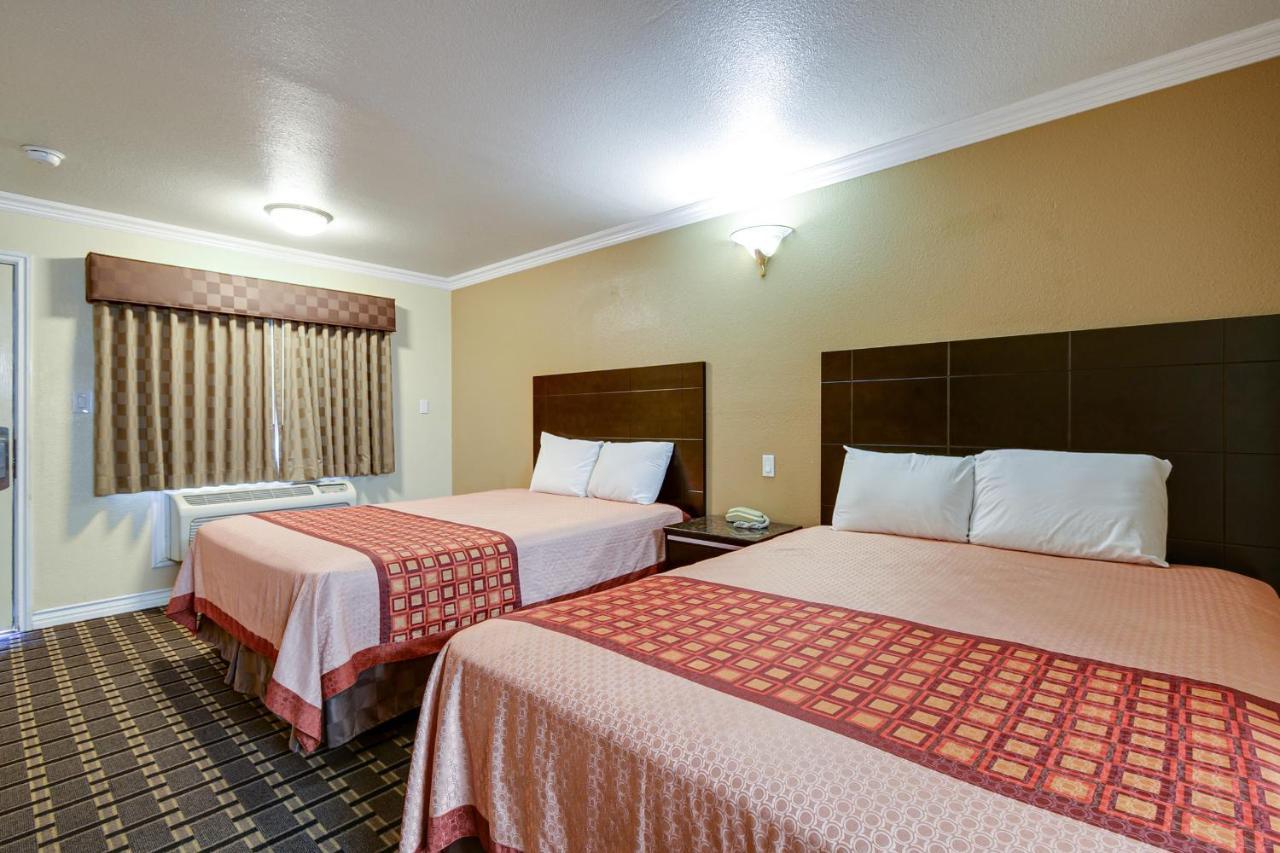 Motel Hacienda La Puente